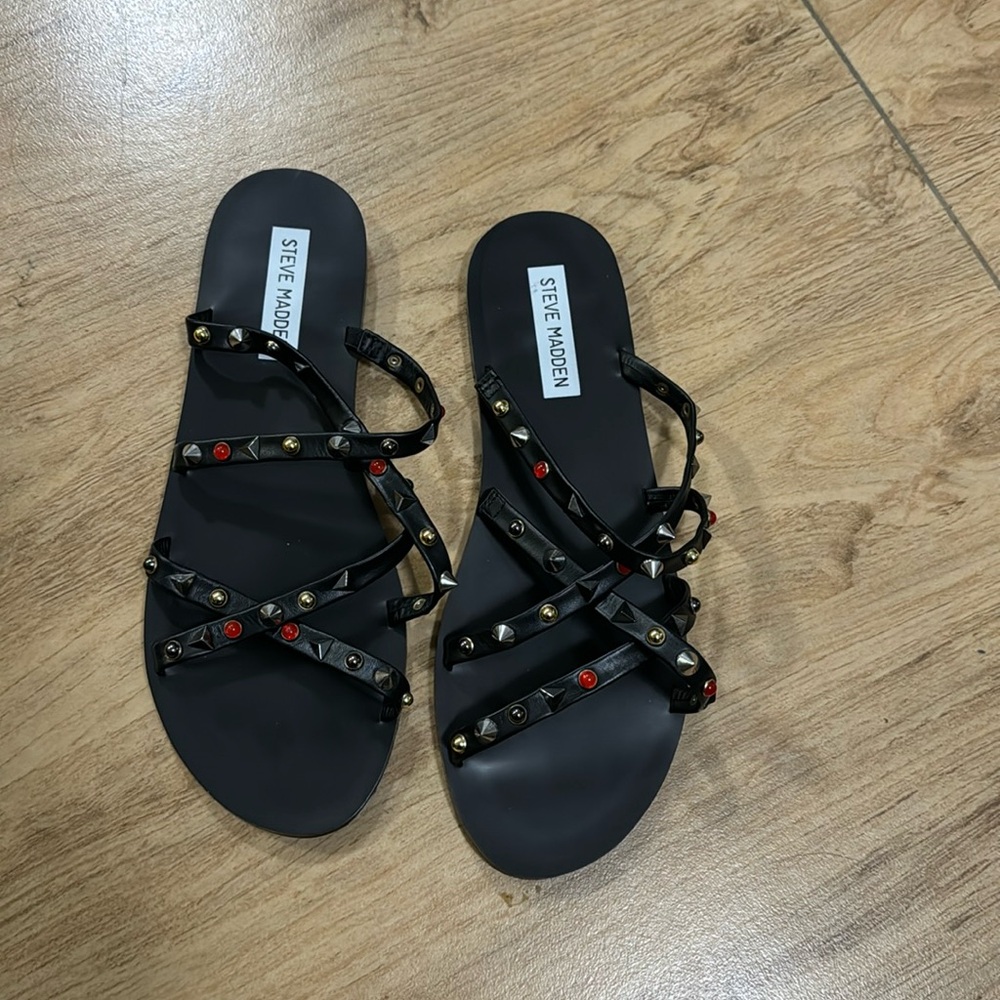 Steve Madden - sandals - Size7.5 - worn twice - excellent condition
